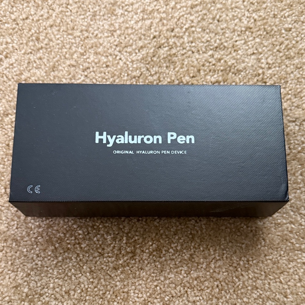 Hyaluron Pen Device in Black